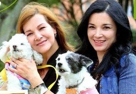 Actrices Paola Montoya y Lucía Garay con sus mascotas